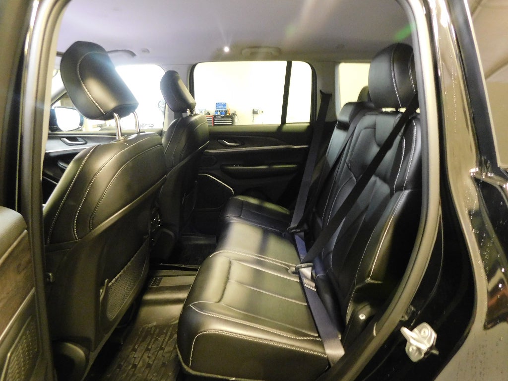 2023 Jeep Grand Cherokee Limited AWD