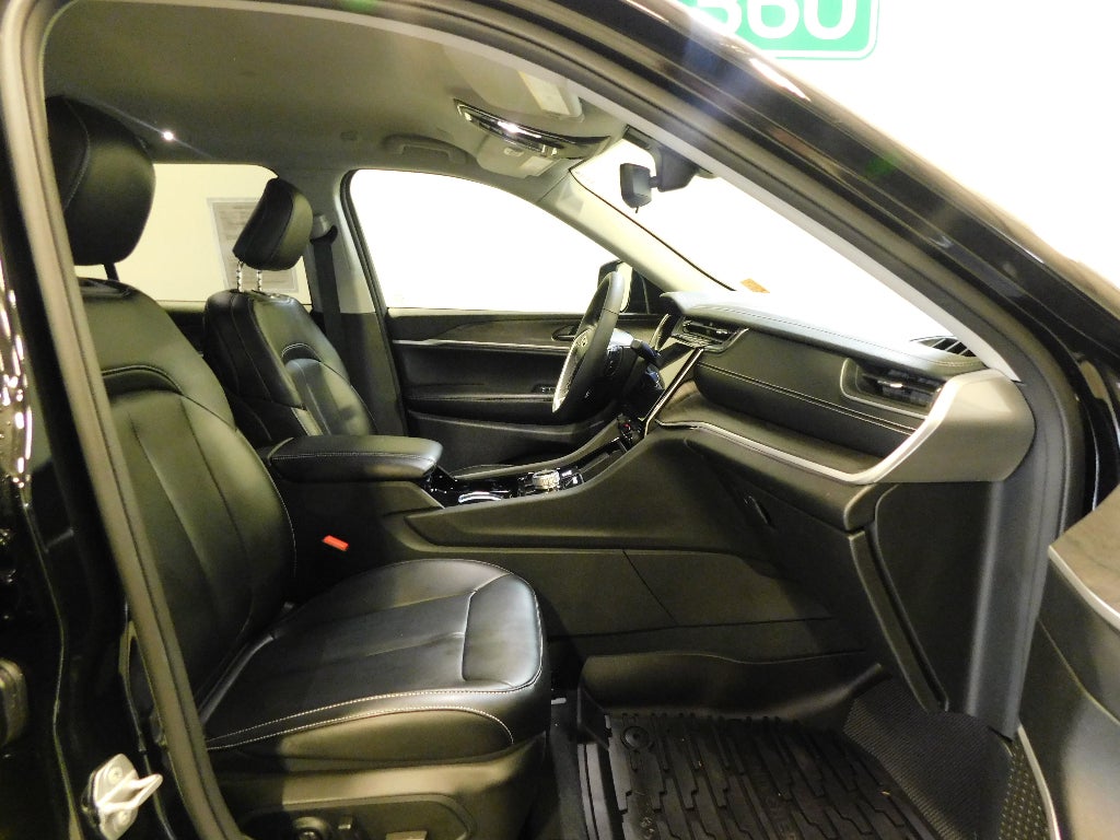 2023 Jeep Grand Cherokee Limited AWD