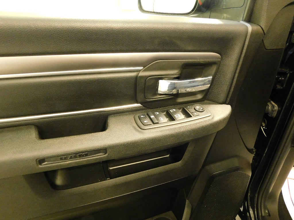 2022 RAM 1500 Classic Warlock CERTFIED 4X4