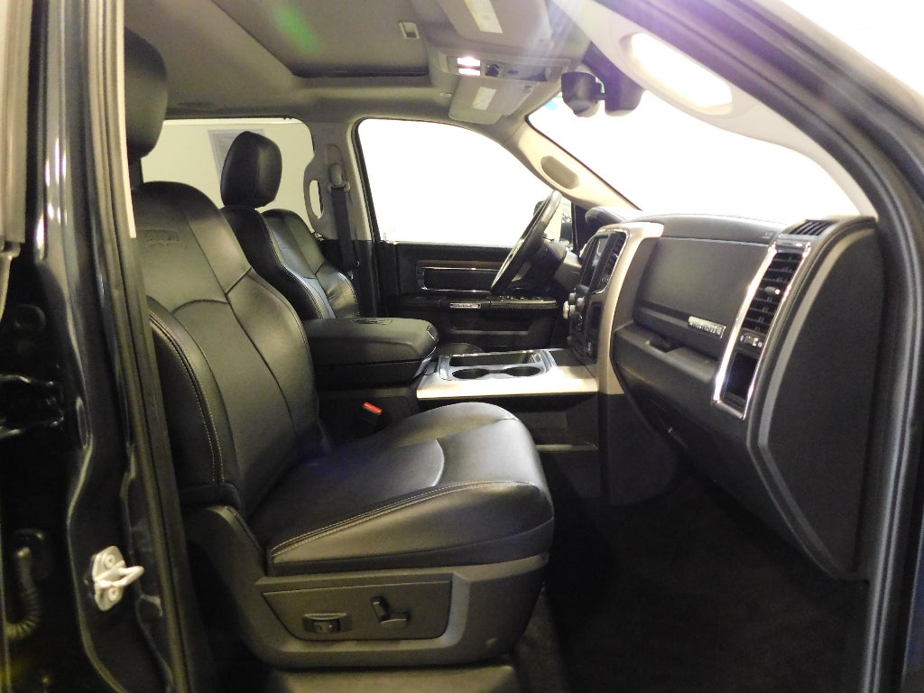 2017 RAM 1500 Laramie 4x4