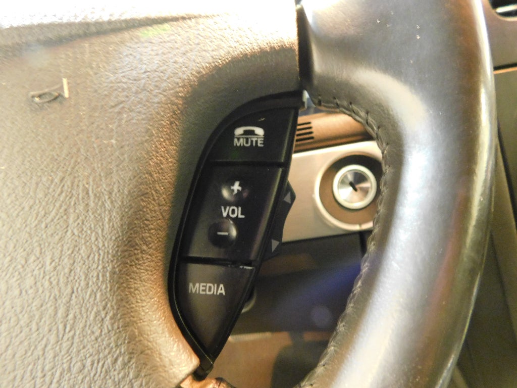 2002 Ford Thunderbird BASE RWD