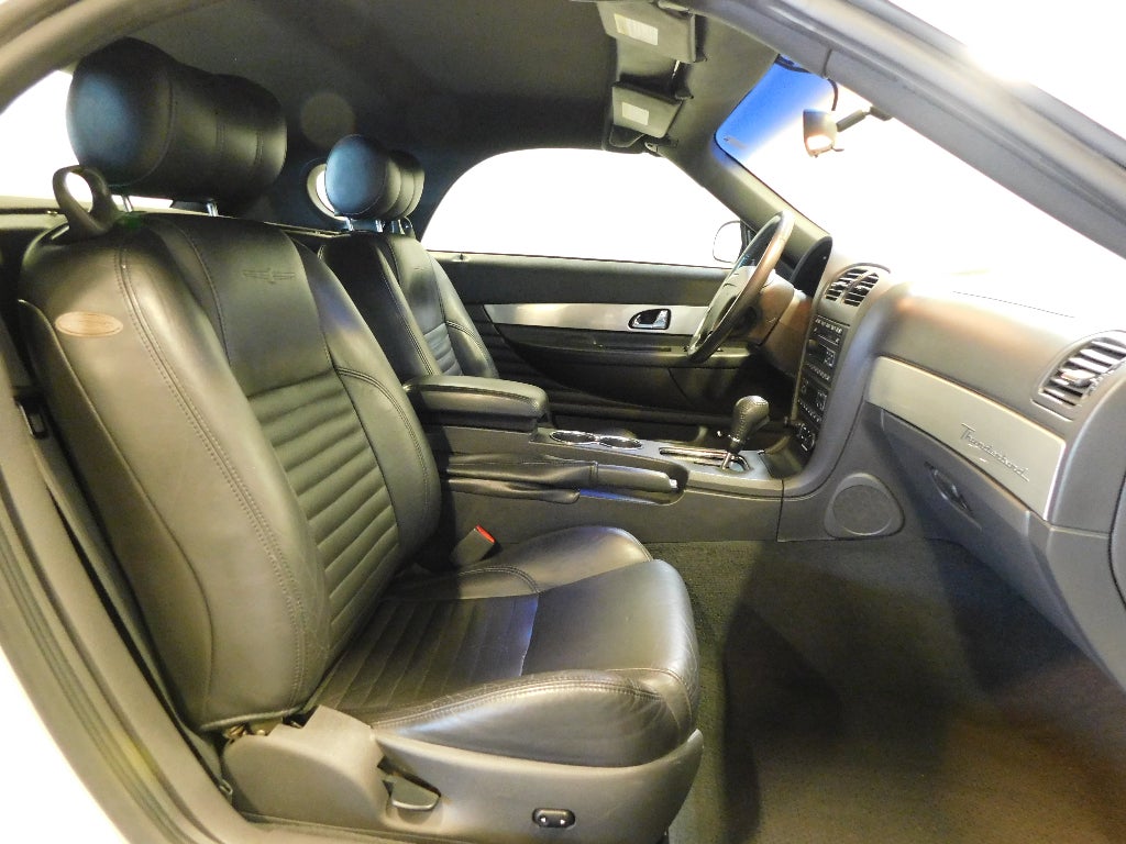 2002 Ford Thunderbird BASE RWD