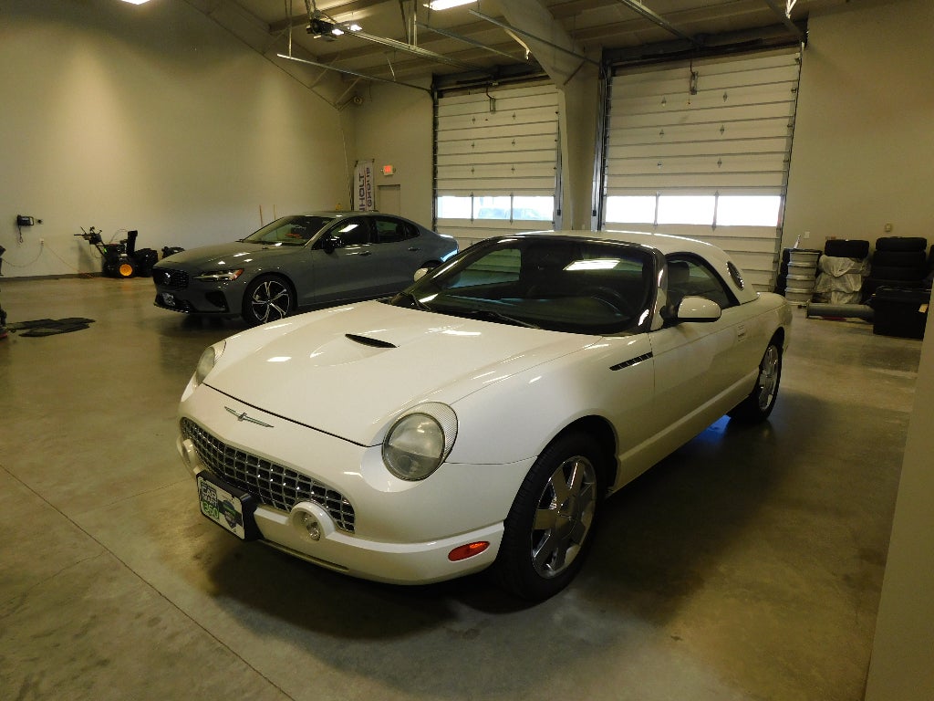 2002 Ford Thunderbird BASE RWD