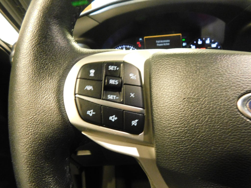 2023 Ford Explorer XLT AWD