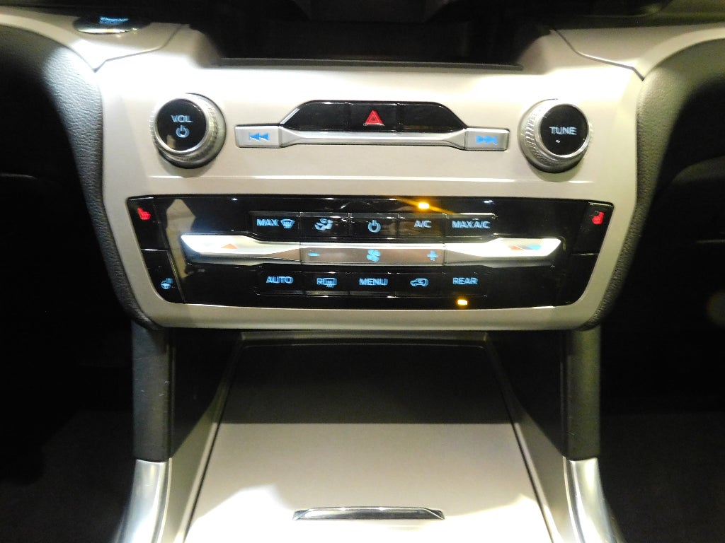 2023 Ford Explorer XLT AWD