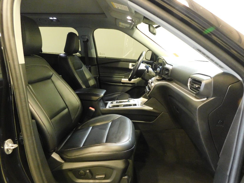 2023 Ford Explorer XLT AWD