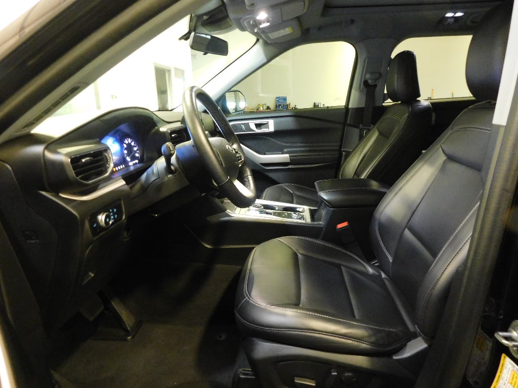 2023 Ford Explorer XLT AWD