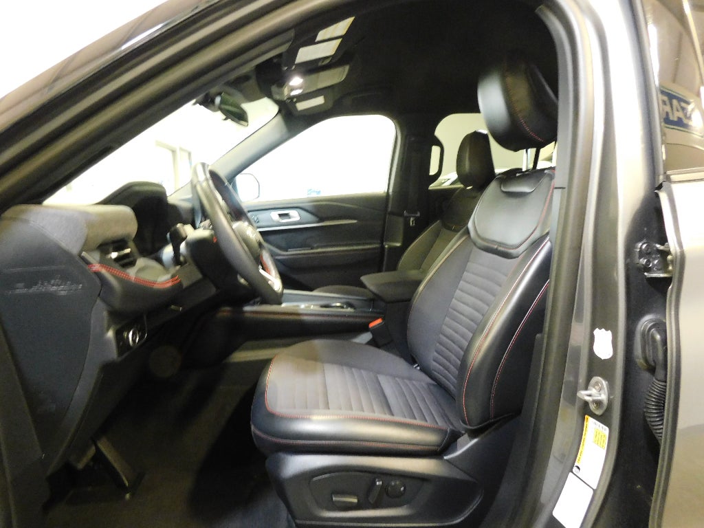 2025 Ford Explorer ST-Line CERTIFIED AWD