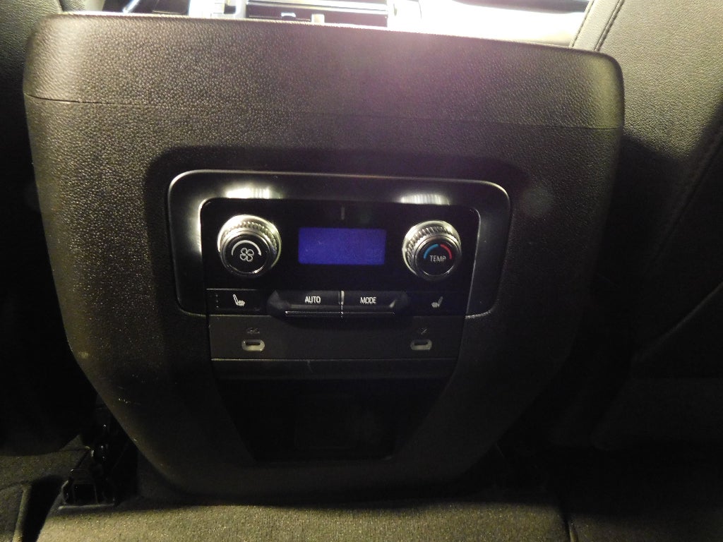 2022 GMC Yukon SLT 4X4