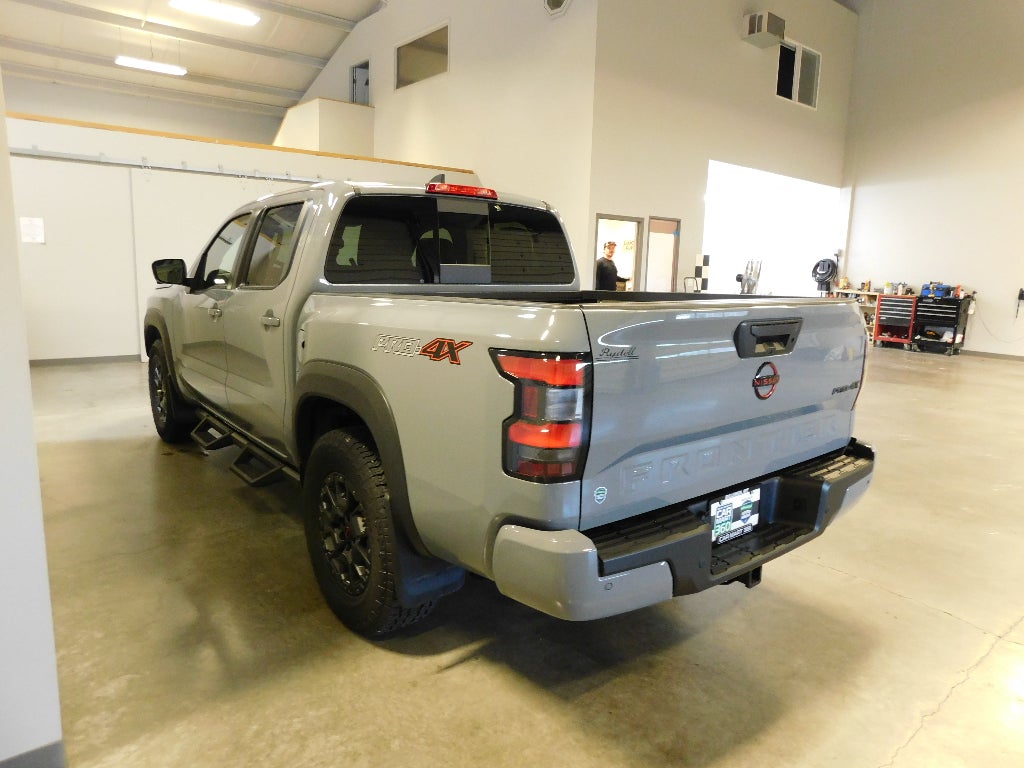 2023 Nissan Frontier PRO-4X
