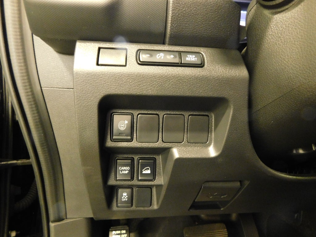 2023 Nissan Frontier SV CERTIFIED AWD