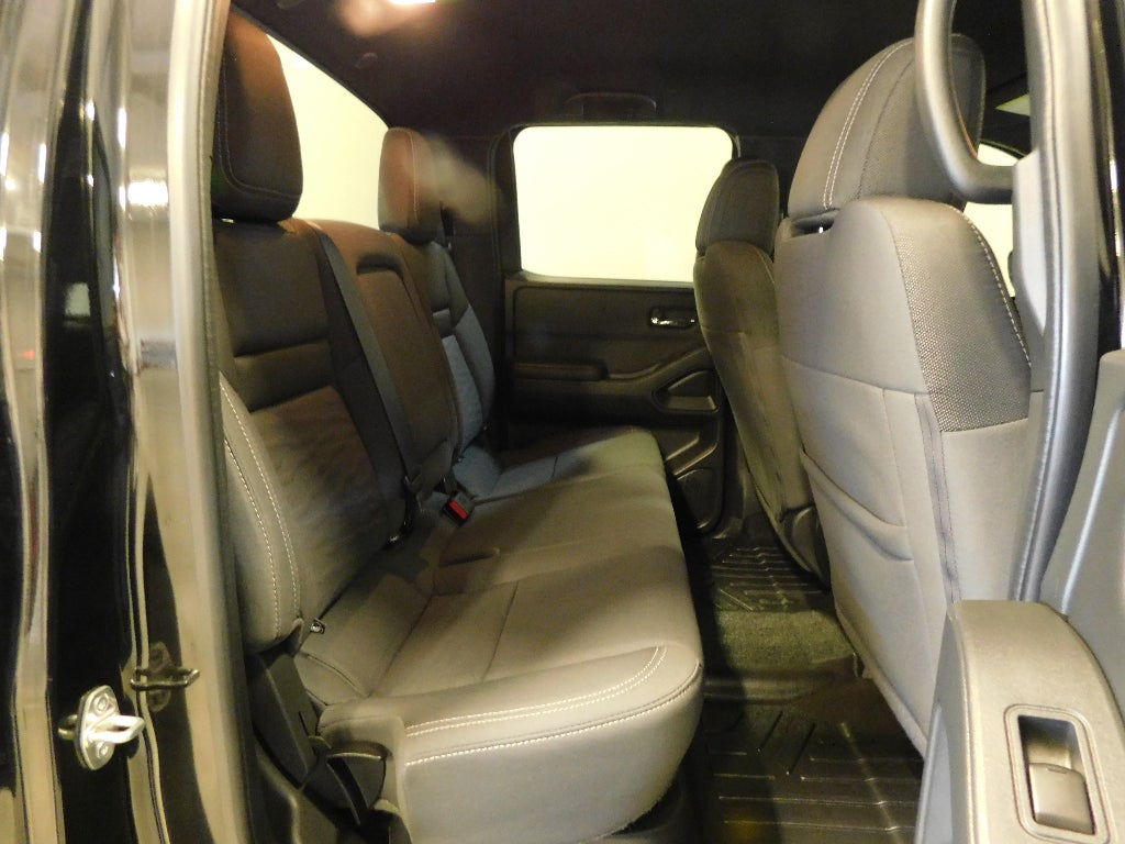 2023 Nissan Frontier SV CERTIFIED AWD