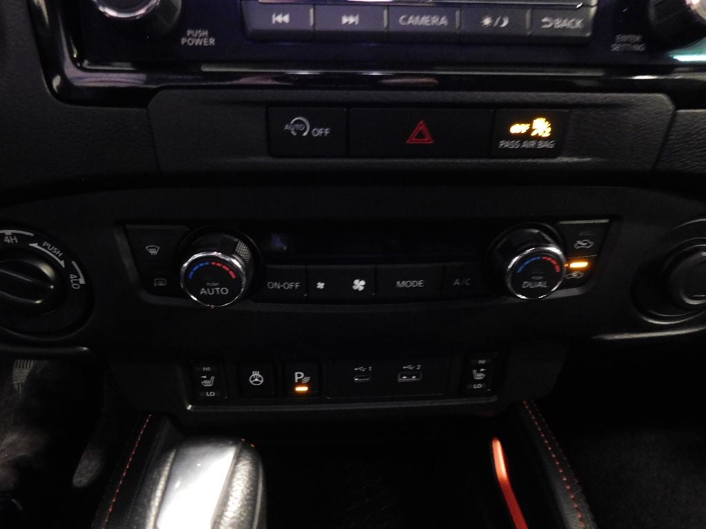 2024 Nissan Frontier PRO-4X CERTIFIED 4X4