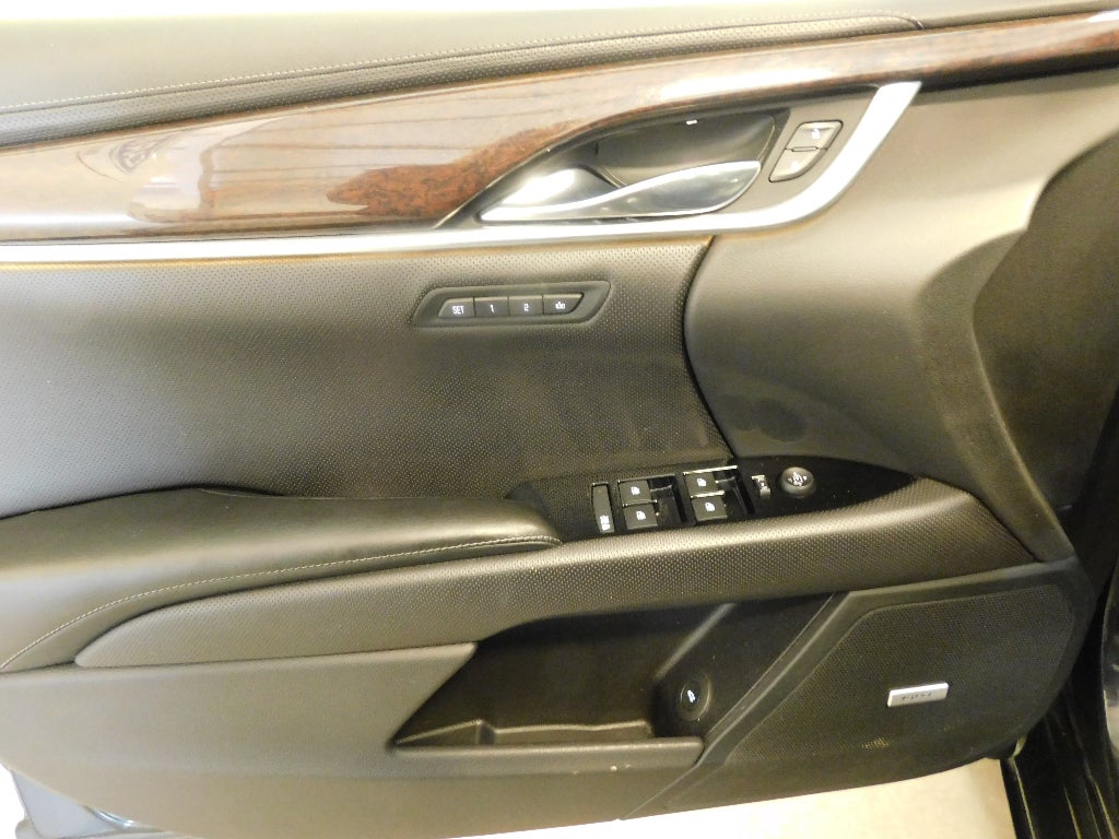 2017 Cadillac XTS Luxury AWD
