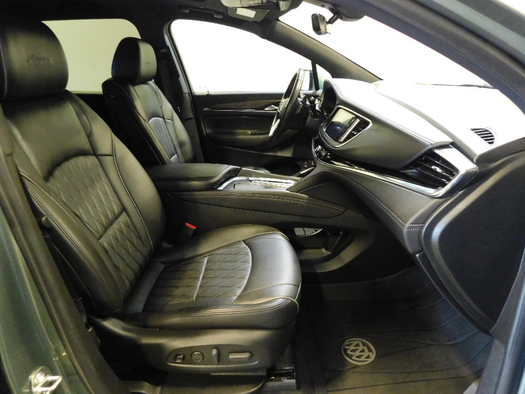 2023 Buick Enclave Avenir AWD
