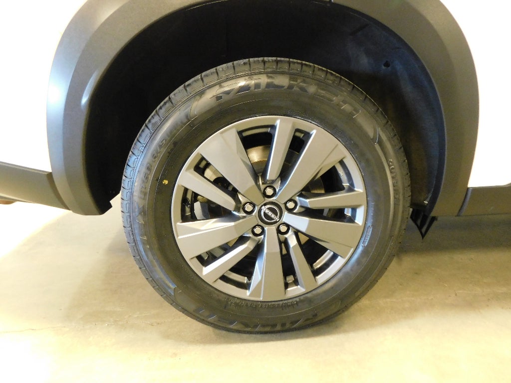 2025 Nissan Pathfinder SV AWD