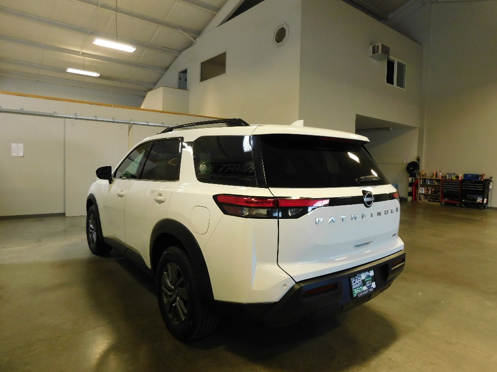 2025 Nissan Pathfinder SV AWD