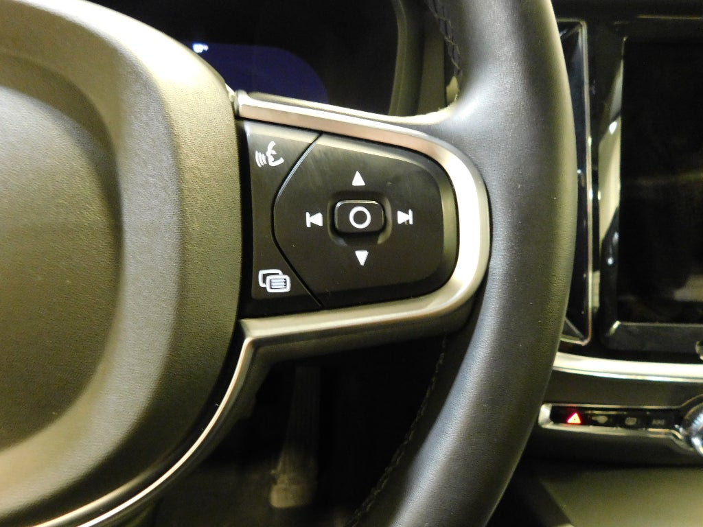 2024 Volvo S60 Core Dark Theme CERTIFIED AWD