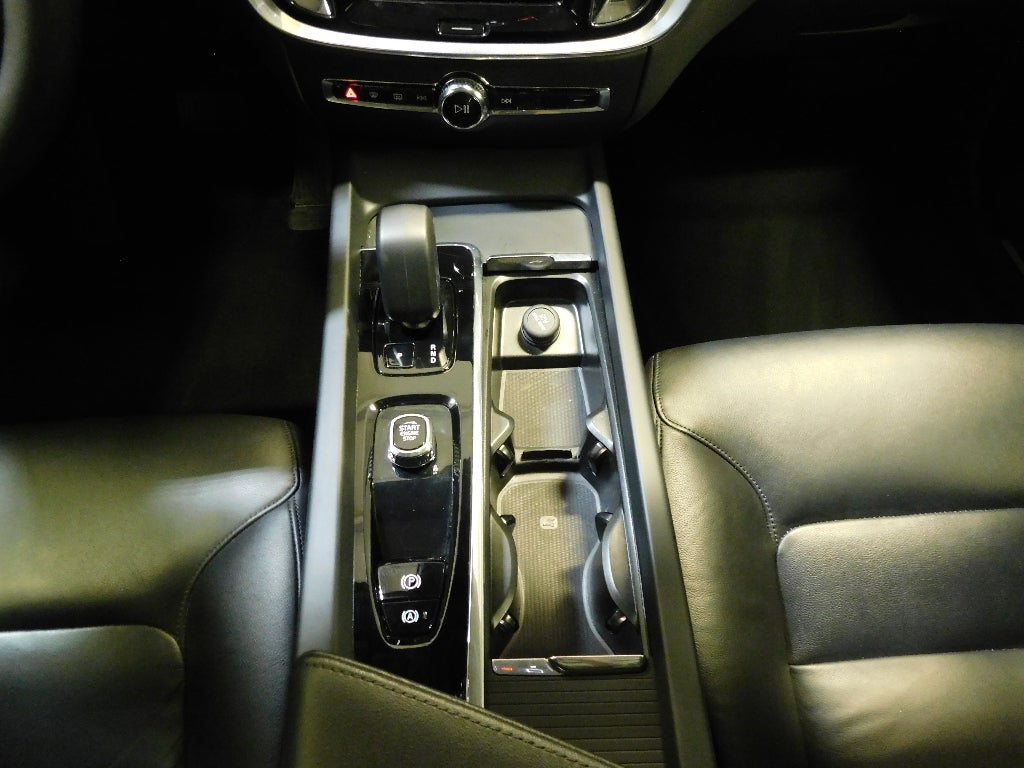 2024 Volvo S60 Core Dark Theme CERTIFIED AWD