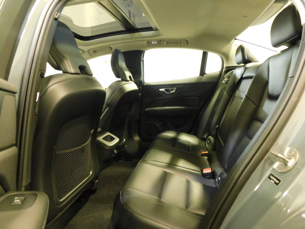 2024 Volvo S60 Core Dark Theme CERTIFIED AWD