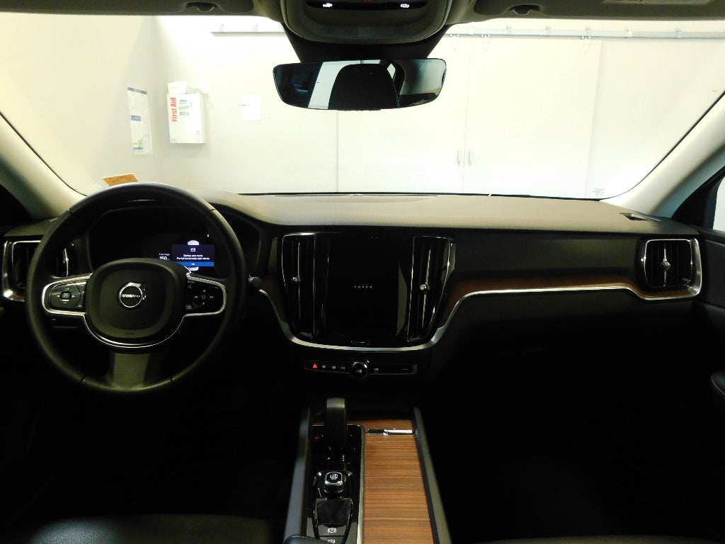 2024 Volvo S60 Plus Dark Theme CERTIFIED AWD