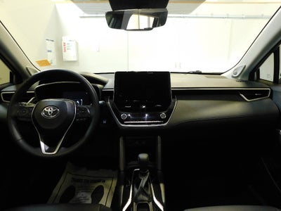 2025 Toyota Corolla Cross XLE