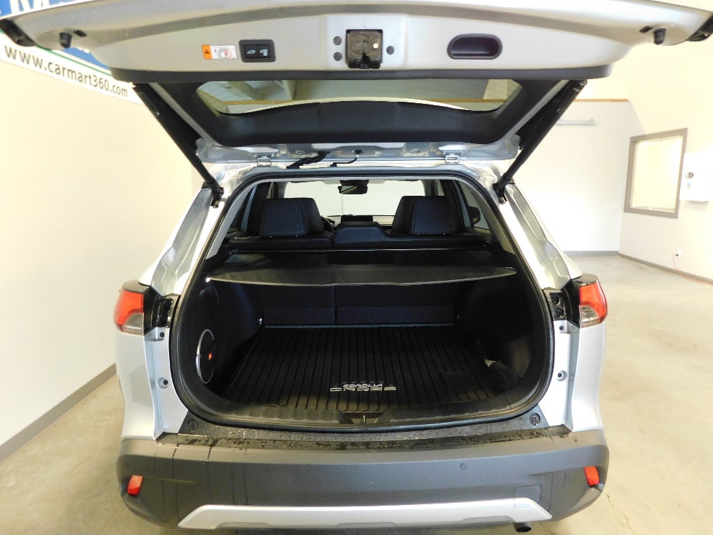 2025 Toyota Corolla Cross XLE