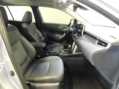 2025 Toyota Corolla Cross XLE