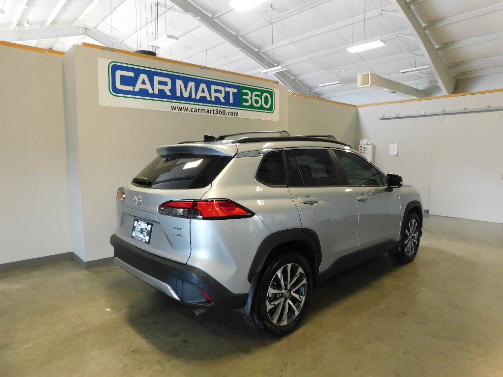 2025 Toyota Corolla Cross XLE
