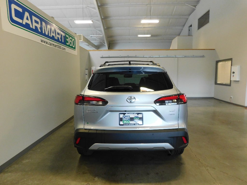 2025 Toyota Corolla Cross XLE