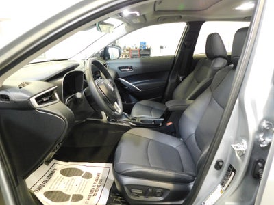 2025 Toyota Corolla Cross XLE