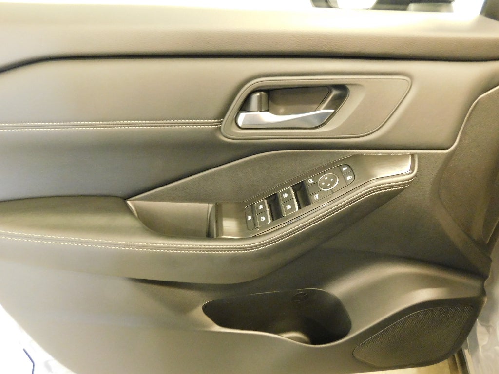 2025 Nissan Rogue SL AWD
