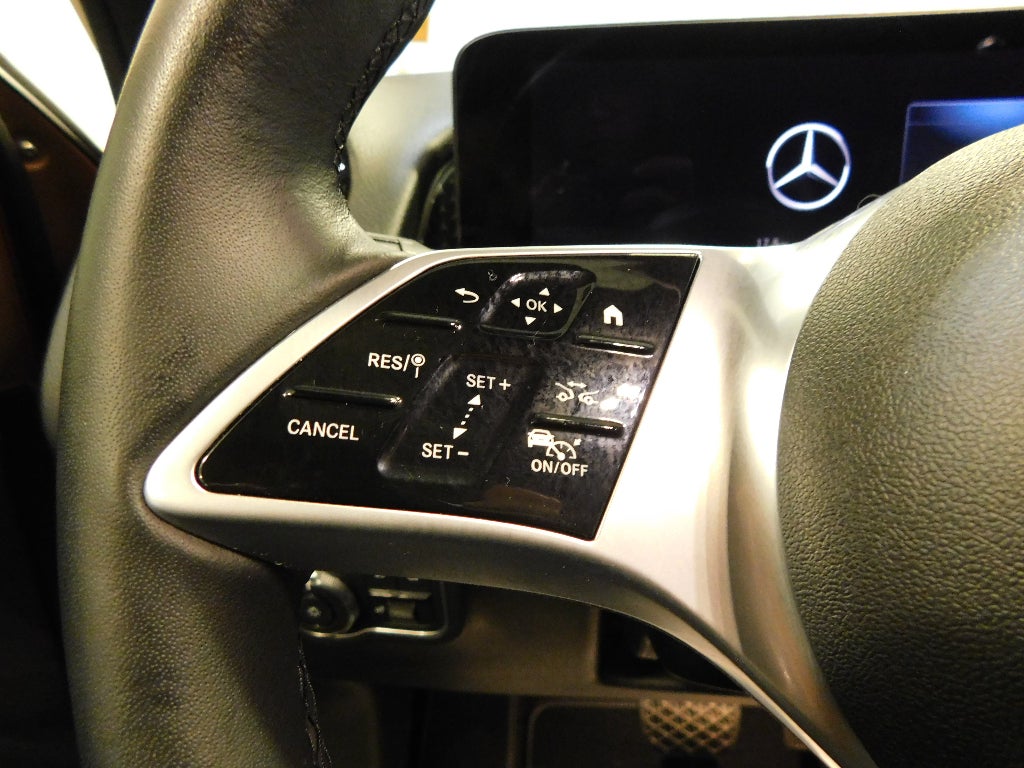 2024 Mercedes-Benz GLB 250 4MATIC® AWD