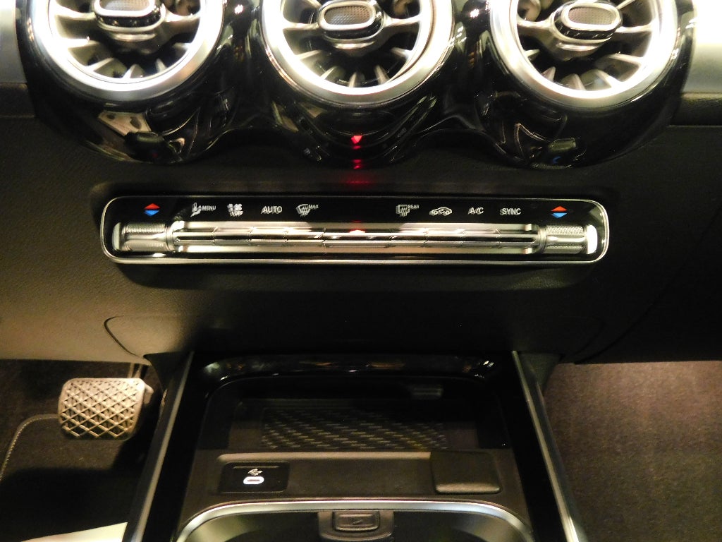 2024 Mercedes-Benz GLB 250 4MATIC® AWD