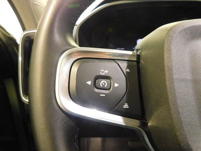 2025 Volvo XC40 Core Bright Theme CERTIFIED AWD