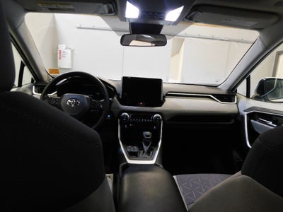 2025 Toyota RAV4 XLE AWD CERTIFIED