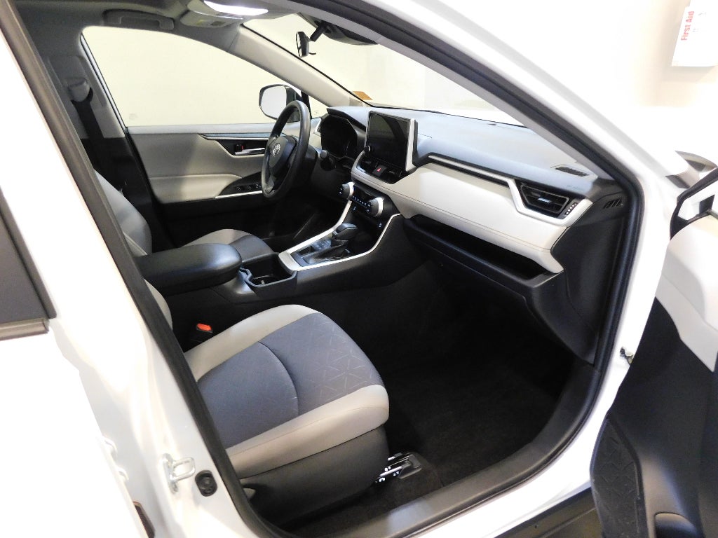 2025 Toyota RAV4 XLE AWD CERTIFIED