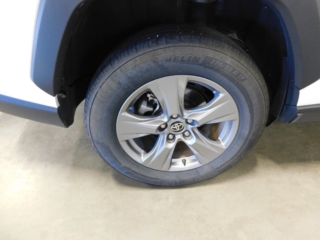 2025 Toyota RAV4 XLE AWD CERTIFIED